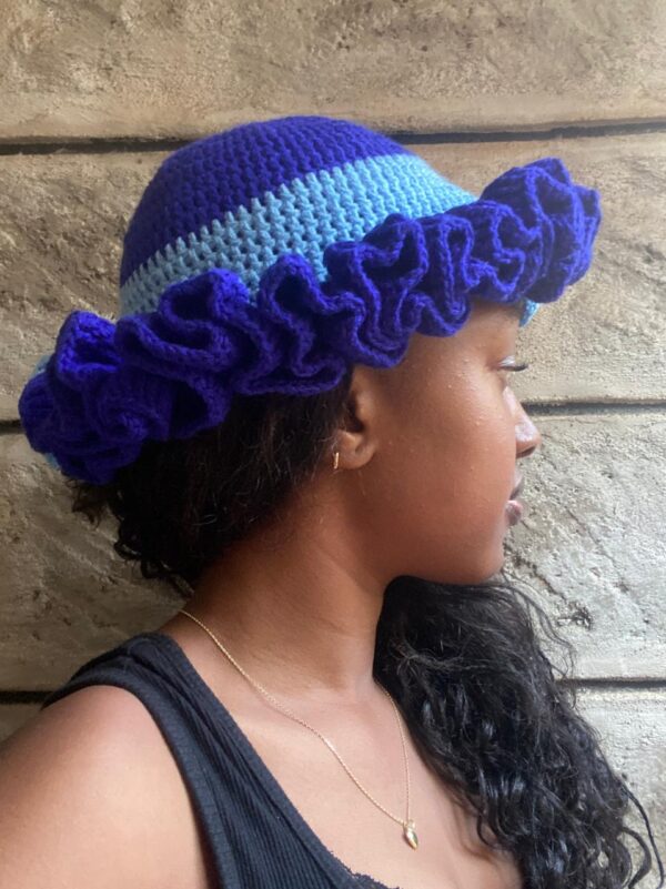 Setter crotchet cap