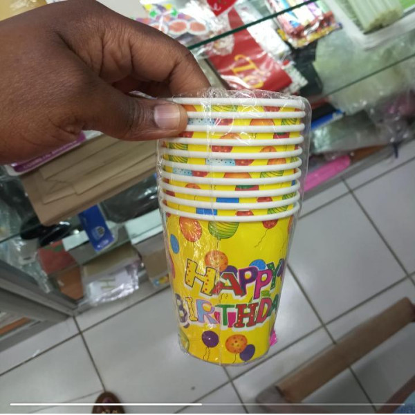 Party cups - dozen