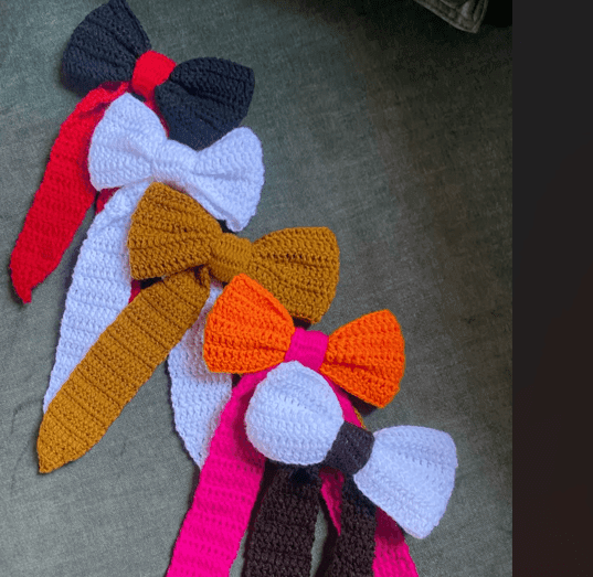 Crotchet hair bow